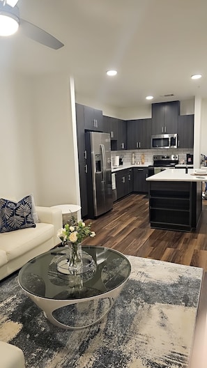 Interior - Contemporary 1BR Haven, Sleek & Peaceful (Addison)