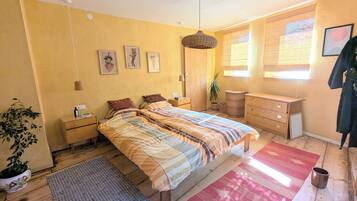 Bügeleisen/Bügelbrett, WLAN, Bettwäsche