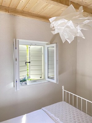 Cottage | 2 bedrooms, individually furnished, iron/ironing board, bed sheets - Private Hideaway in Zut Island (Murter-Kornati)