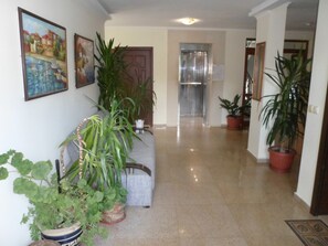 Interior - Summer Breeze Studio (sunny beach)