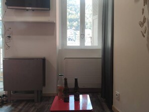 Interior - Studio for 4 near cable car and city center (Cauterets)