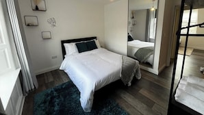 Unclassified image, 3 of 11, button - Sterling, stylish 2bedroom central modern space. (Darlington)