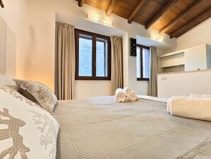 1 bedroom, WiFi, bed sheets - Oidu - Cagliari Suites 5 (Cagliari)