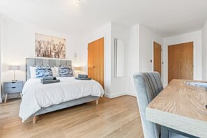 2 Schlafzimmer, Bügeleisen/Bügelbrett, WLAN, Bettwäsche