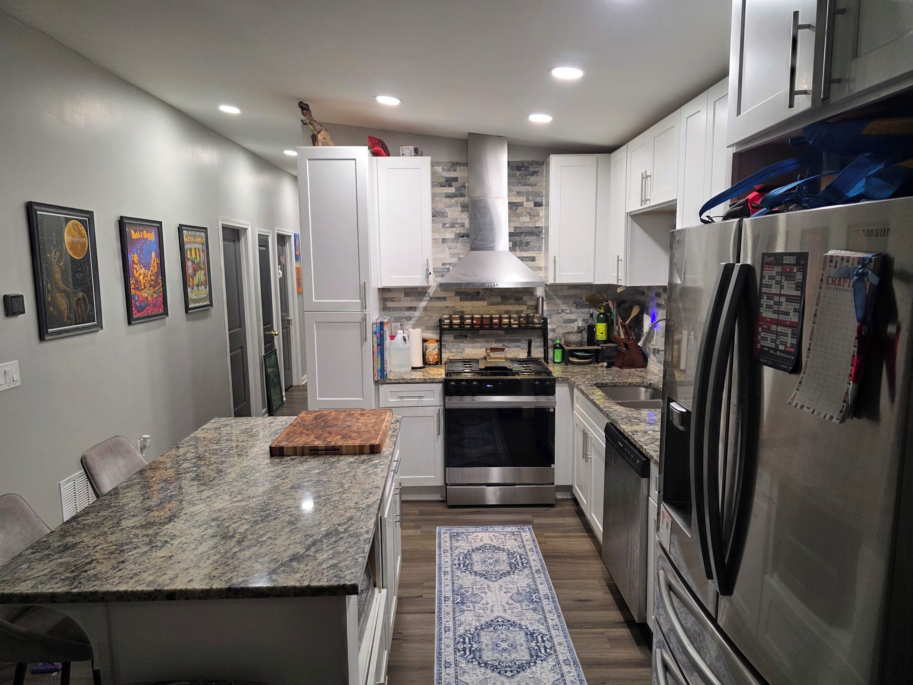 Refrigerador, microondas, horno, placa de cocina