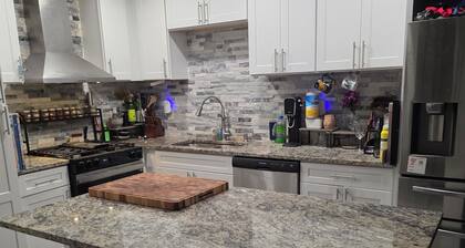 Spacious 4-bedroom 2.5 bathroom house in fabulous Decatur with large yard