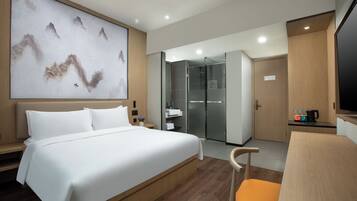 Habitación de lujo doble | Escritorio, espacio para trabajar con un portátil, cortinas opacas