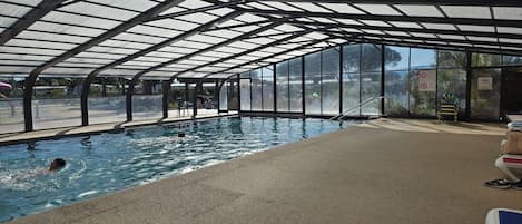 Indendørs pool, udendørs pool