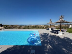 Outdoor pool - Villa Demirà | Panoramic villa with pool & views of Lo Stagnone and the Egadi Islands (Marsala)