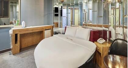 JUAN HOTEL SOME