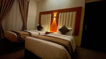 Suite | Soundproofing, iron/ironing board, free WiFi, wheelchair access