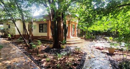 Family-Friendly 3BR Self-Catering Apartment near Victoria Falls, Zambia