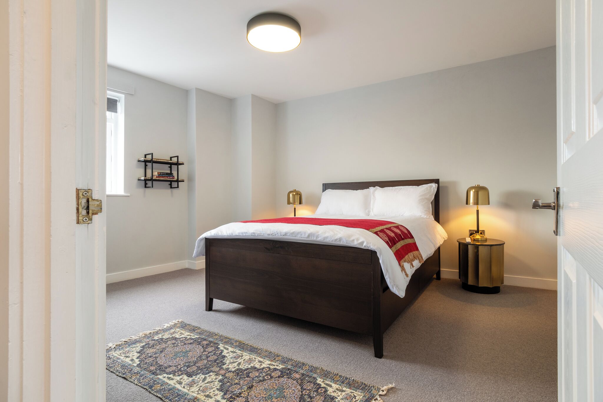 Iron/ironing board, free WiFi