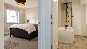 Room - Stunning High Street Loft in Cheltenham (Cheltenham)