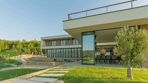 Unclassified image, 2 of 41, button - Huge Party Villa Near Imotski (Imotski)