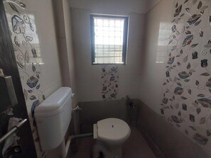 House | Bathroom - Collection O Iskcon Aurangabad (Chhatrapati Sambhajinagar)