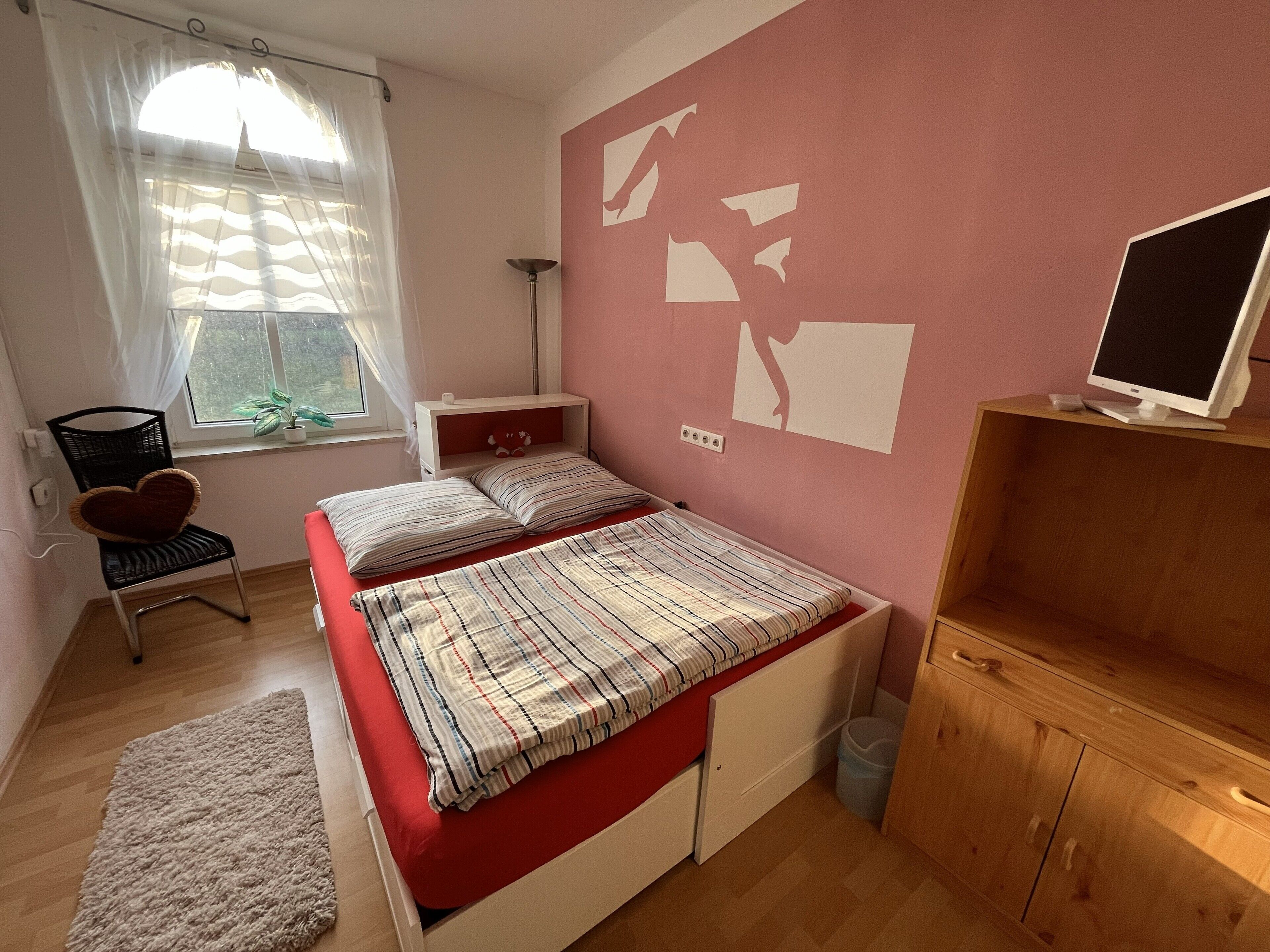 2 chambres, bureau, Wi-Fi gratuit, draps fournis