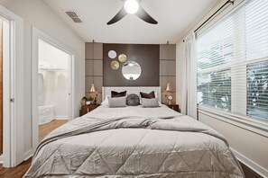 3 bedrooms, desk, iron/ironing board, free WiFi
