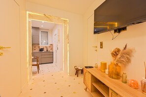 Interior - La Parenthèse Montparnasse (Paris)