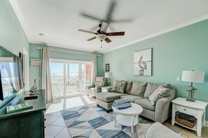 Smart TV - Retreat at the Dawn Gorgeous Beach Views! (Galveston)
