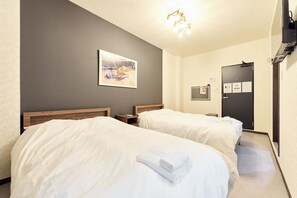 Basic-Doppel- oder -Zweibettzimmer