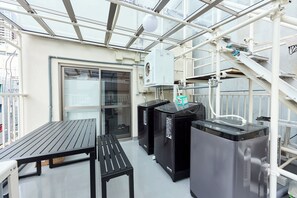 Rooftop terrace - Shinsaibashi Cozy House (Osaka)