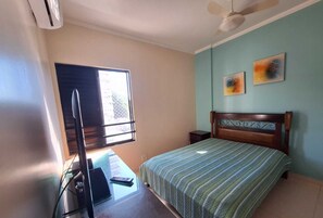 Internet, bed sheets - Pitangueiras - Guarujá, 2 minutes from the beach. (Guarujá)
