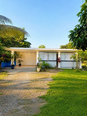 Exterior - Spacious house ideal for family and friends. (Porto Seguro)