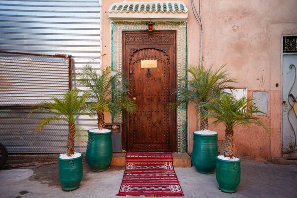Exterior - Riad EL Mouloudi (Marrakesh)