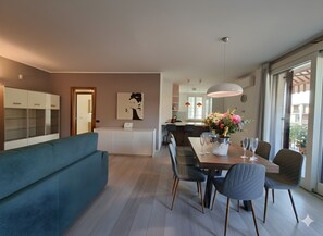 Dining - SG Family - Casa Sabrina (Peschiera del Garda)