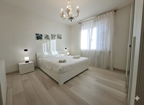 3 bedrooms, free WiFi, bed sheets - SG Family - Casa Sabrina (Peschiera del Garda)