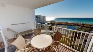 Outdoor dining - Islander 603 2 Bedroom Condo (Destin)
