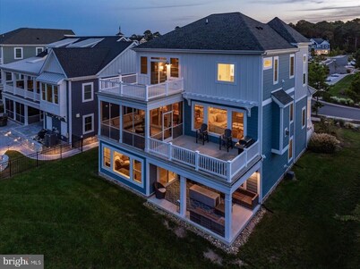 Bayside Resort * New Listing * Breathtaking Luxury Beach House w 6BR, 4.5 Baths,