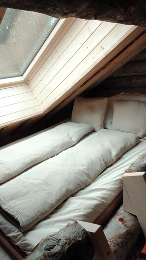 1 bedroom, WiFi, bed sheets - Luonto, cozy log cabin with Auroraskylight (Inari)