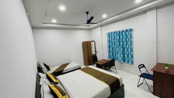 Laptop workspace, free WiFi