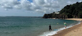 Sea View Cottage, Walk to Beach & Pub, Parking
