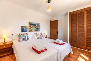 3 Schlafzimmer, Bügeleisen/Bügelbrett, Internetzugang, Bettwäsche