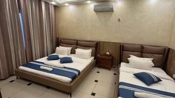 In-room safe, free WiFi