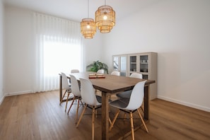 Dining - Bright & Spacious Villa by Beach (Ribeira Grande)