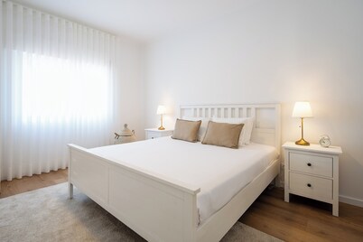 Bright & Spacious Villa by Beach