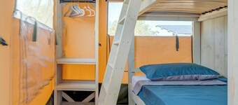 Island Glamping for 4 With Jacuzzi