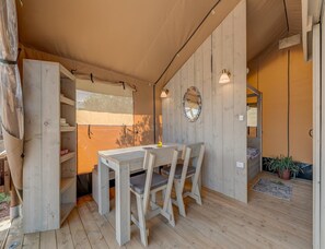 Apartment | Dining - Island Glamping for 4 With Jacuzzi (Solta)