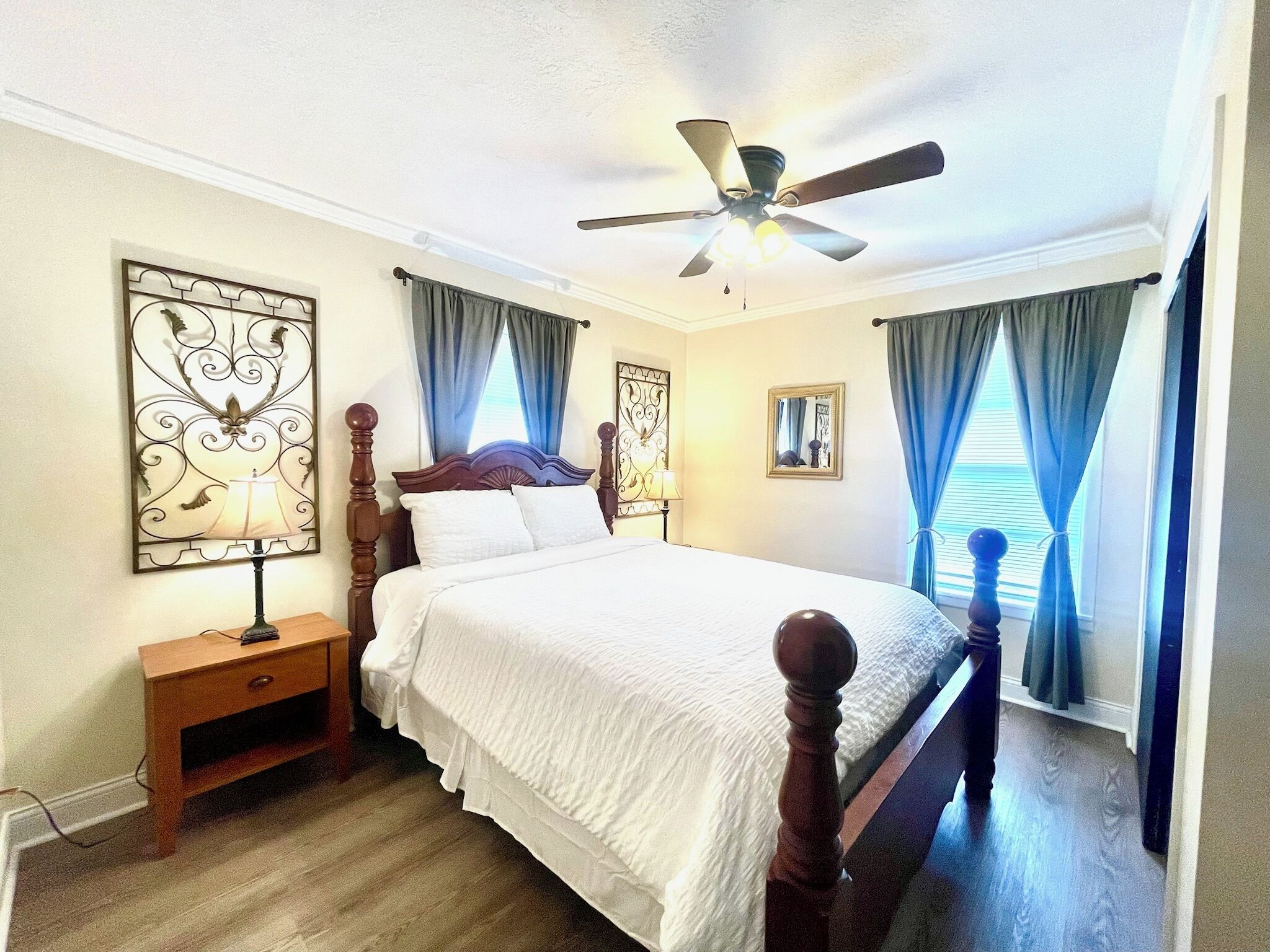 Strygejern/strygebræt, Wi-Fi, sengetøj