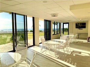 Dining - Serenity, Sunshine and the Sea! (Fort Myers Beach)