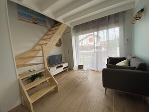 TV - Superb air-conditioned apartment with patio (Anglet)