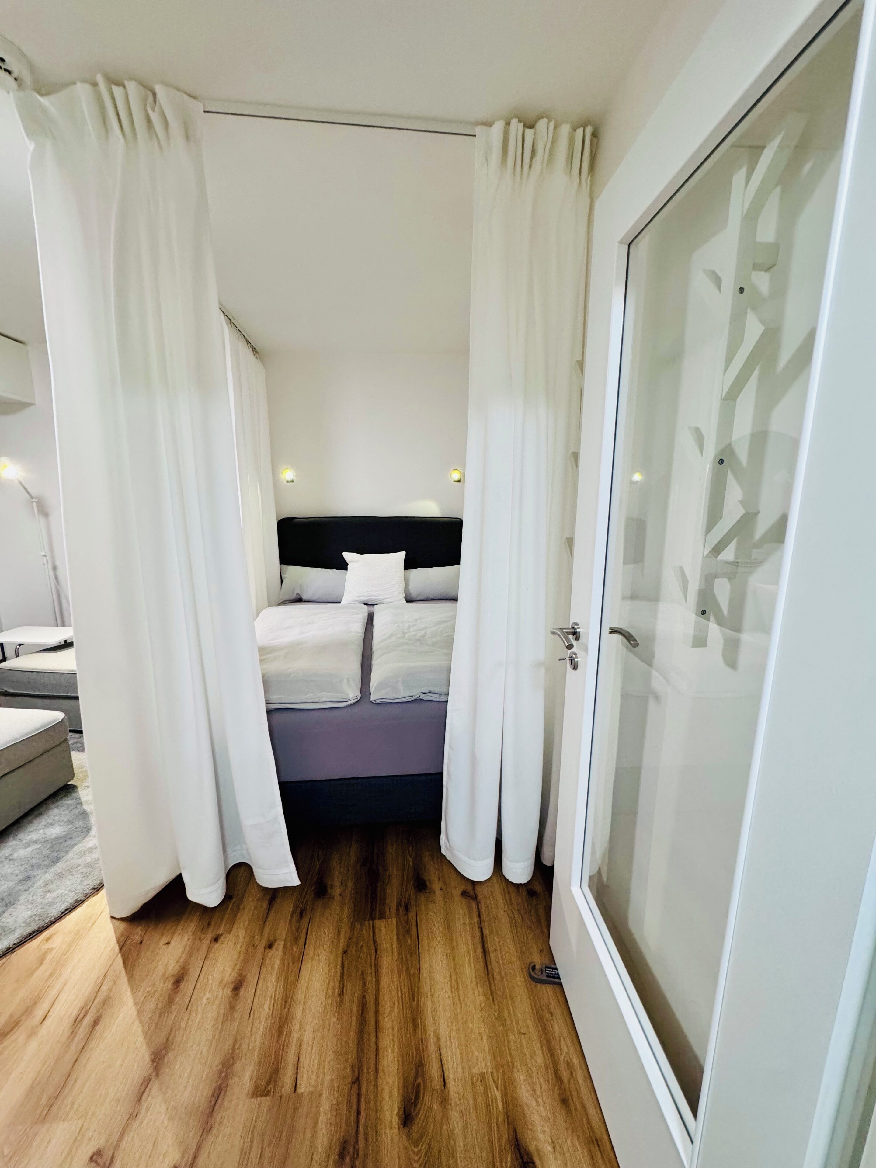 Fer et planche à repasser, Wi-Fi, draps fournis