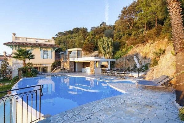 Villa | Pool | Outdoor pool - Magnificent Villa With sea View for a Group (Theoule-sur-Mer)