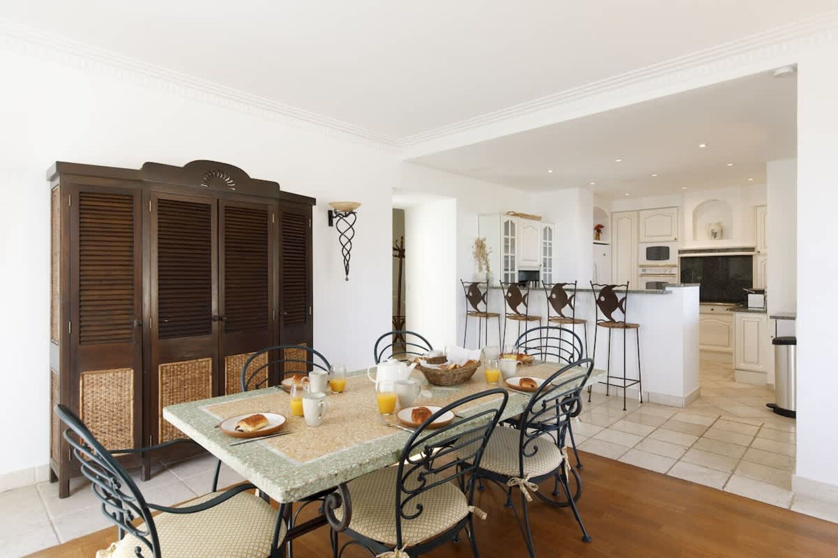 Villa | Dining