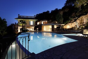 Villa | Exterior - Magnificent Villa With sea View for a Group (Theoule-sur-Mer)