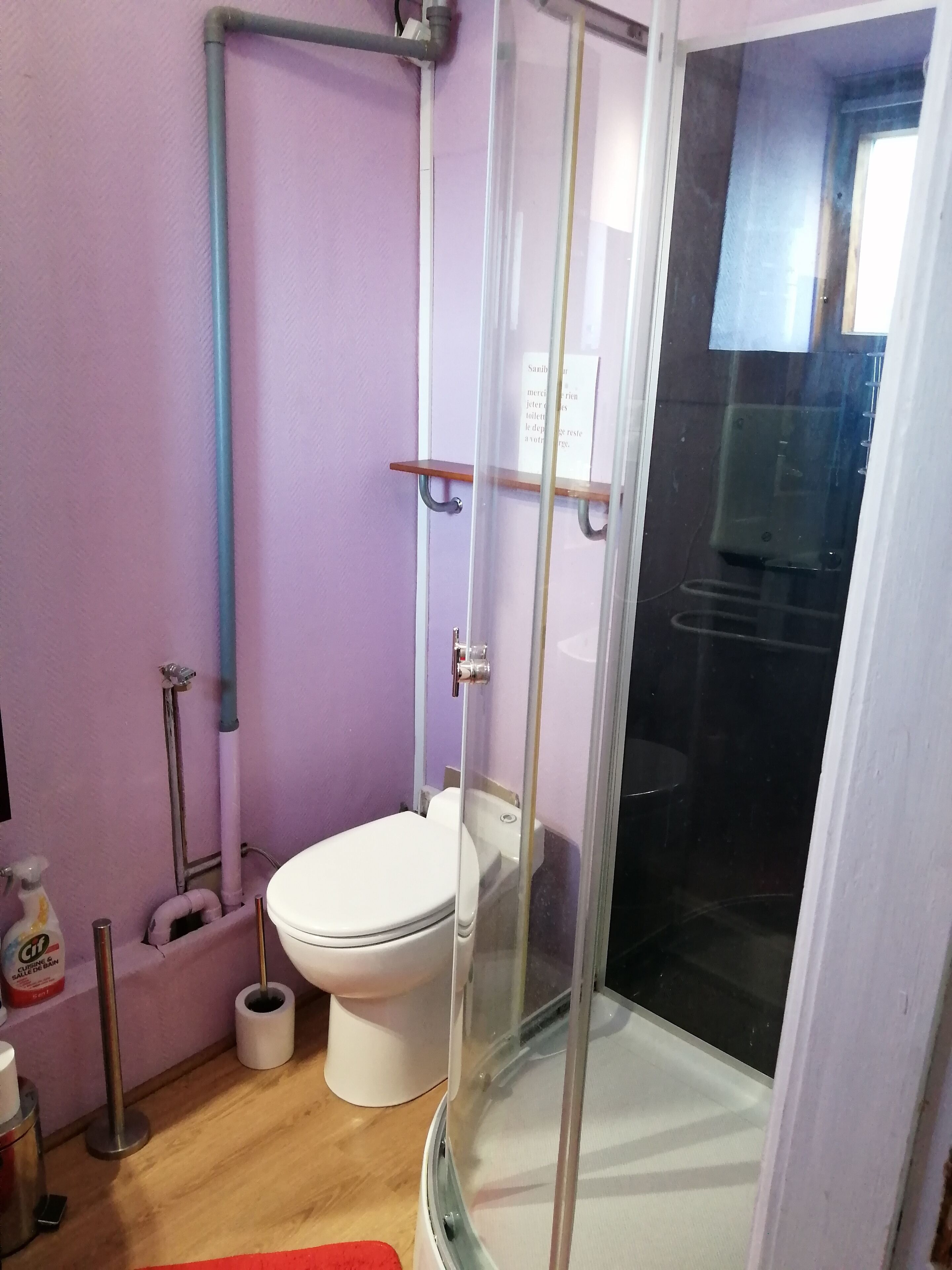 Shower, hair dryer, towels, toilet paper